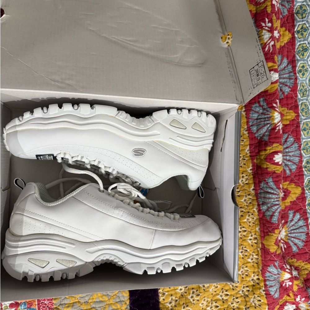 Women’s size 11 Skechers White Sneakers